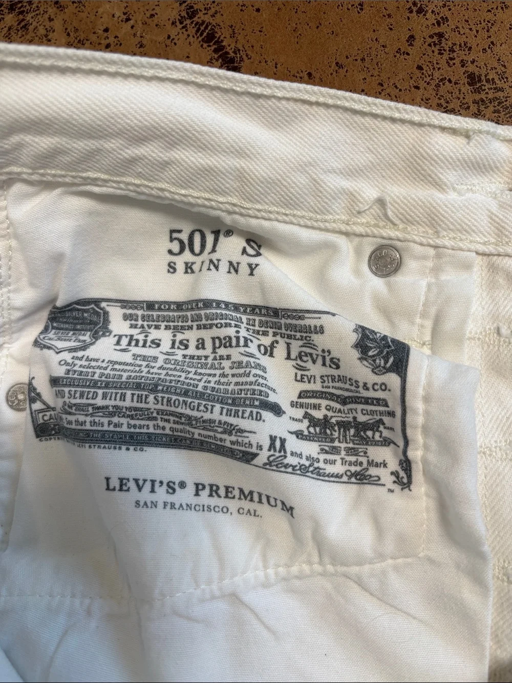 Levi's Cream Frayed Hem Straight Jeans - Picture 6 of 9